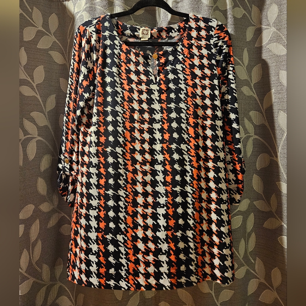 Stylish Navy, White and Orange Houndstooth Blouse